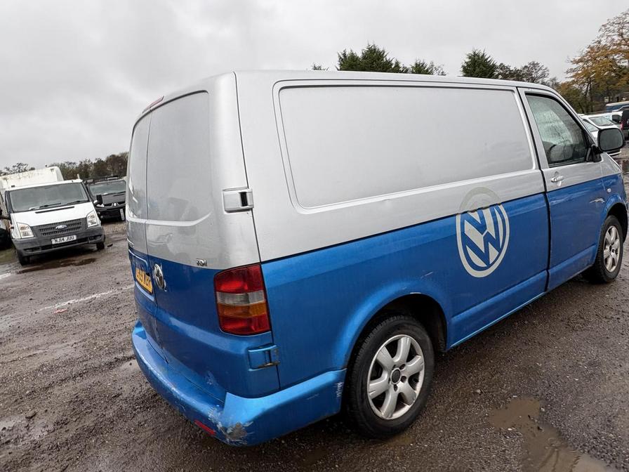 2005 Volkswagen Transporter – Model: Transporter Trendline SWB – CX55WOR