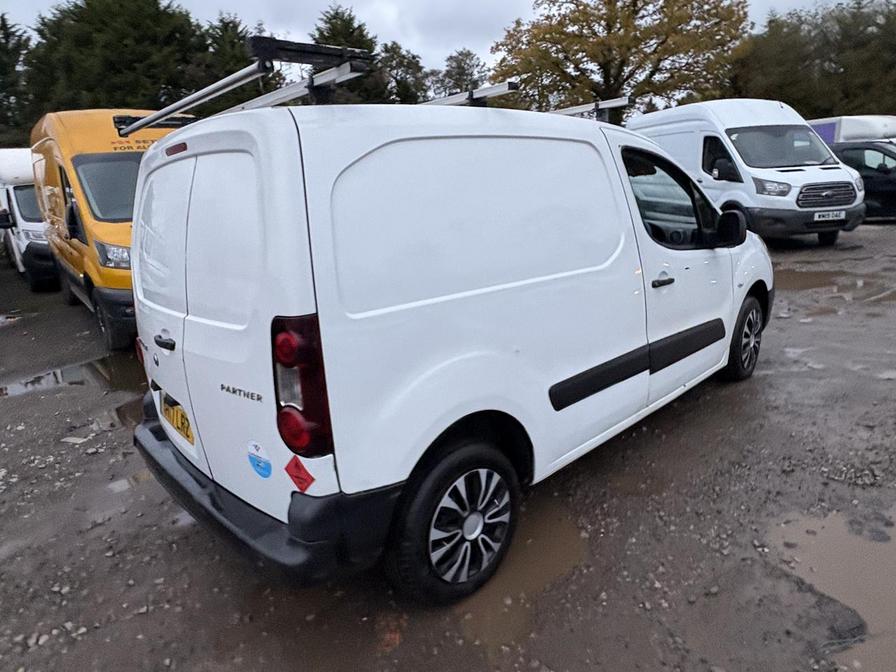 2017 Peugeot Partner – Model: Partner Professional L1 Blue HDi – NV17LRZ