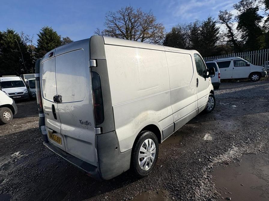 2005 Renault Trafic – Model: LL29 dCi 100 – BN05LSV