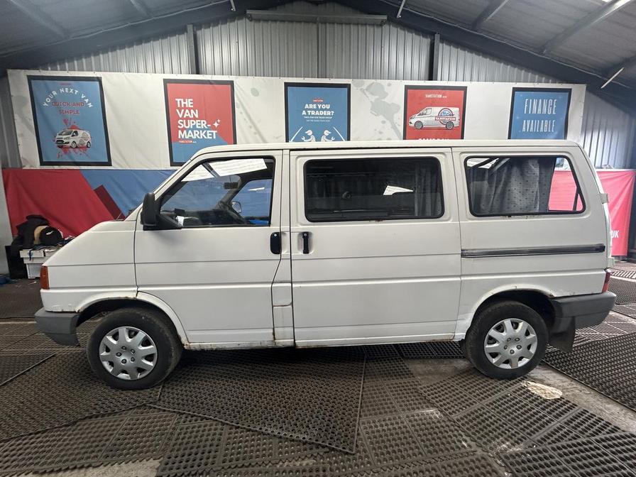 1993 Volkswagen Caravelle – Model: Transporter Caravelle – K302WFR