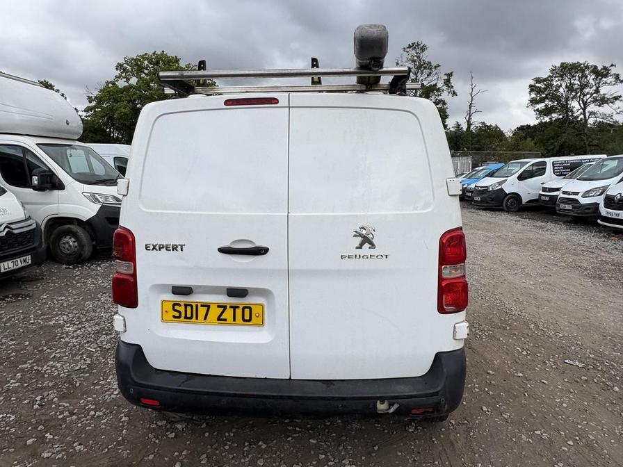 2017 Peugeot Expert – Model: Expert Professional Standard Blue HDi – SD17ZTO