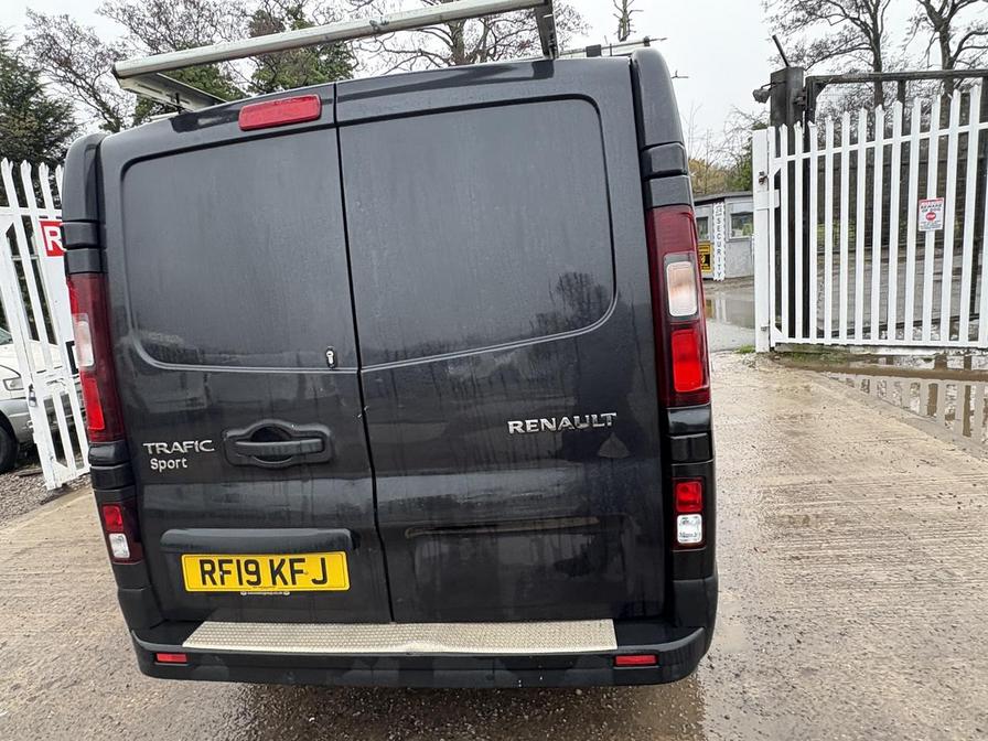 2019 Renault Trafic – Model: Trafic SL27 Sport Nav dCi – RF19KFJ