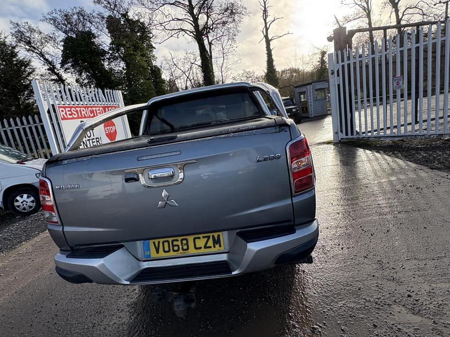 2018 Mitsubishi L200 – Model: L200 Barbarian DI-D Auto – VO68CZM