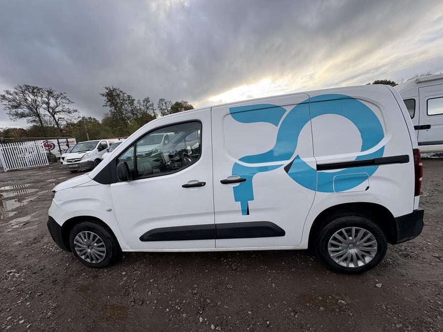 2020 Peugeot Partner – Model: Partner Professional L1 Blue HDi – CV20AMX