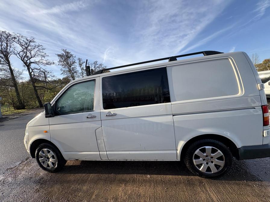 2007 Volkswagen Transporter – Model: Transporter T28 102 TDI SWB – YY07GPU