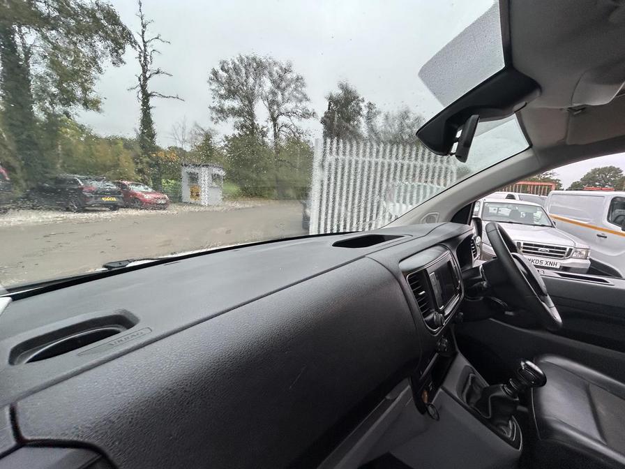 2018 Peugeot Expert – Model: Expert Professional Standard Blue HDi – MF18CZG