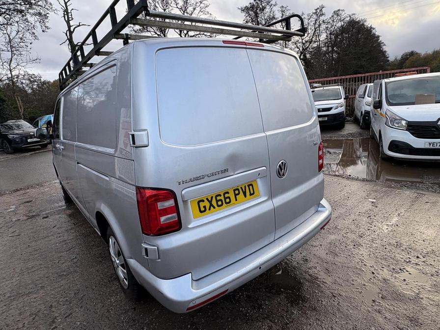2016 Volkswagen Transporter – Model: Transporter T30 Trendline TDI BlueMotion Technology – GX66PVD