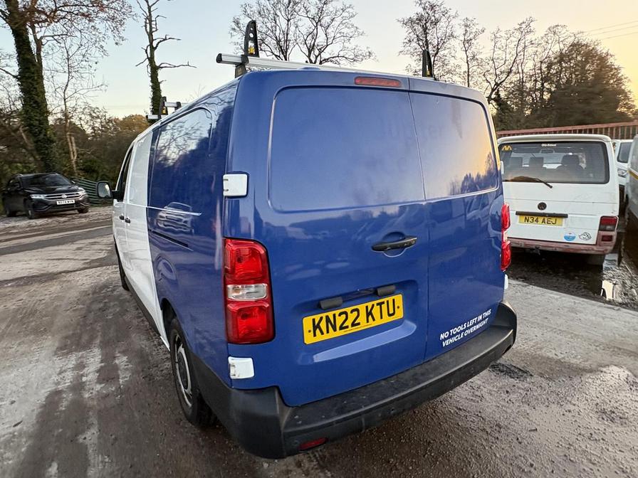 2022 Vauxhall Vivaro – Model: Vivaro F3100 Dynamic S/S – KN22KTU