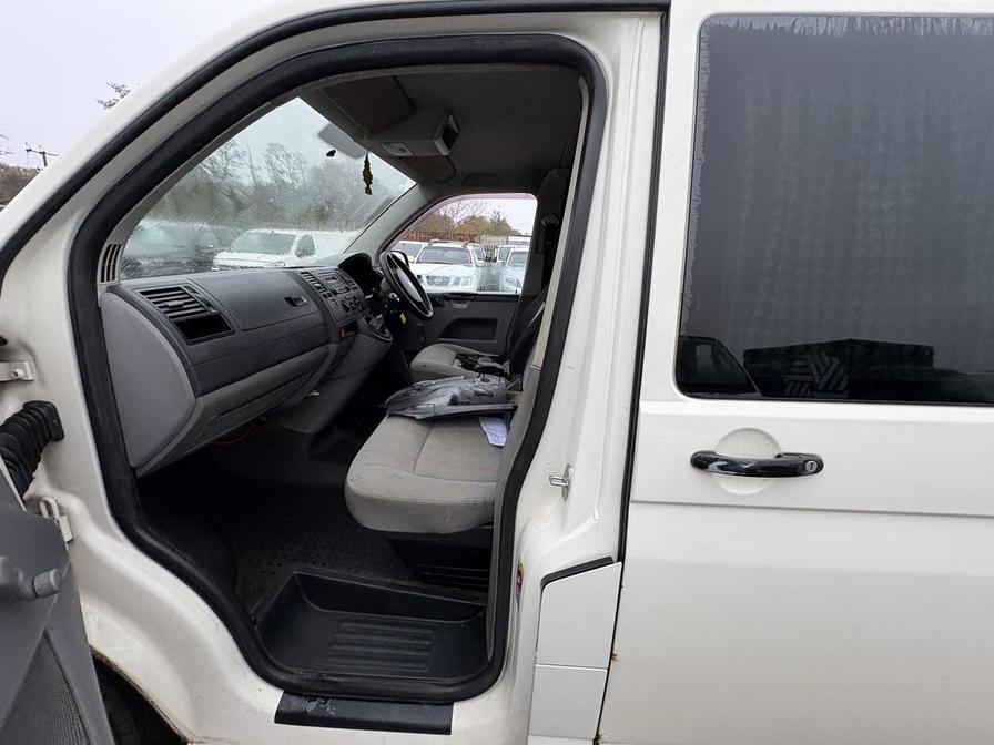 2007 Volkswagen Transporter – Model: Transporter T28 84 TDI SWB – BK57HCL