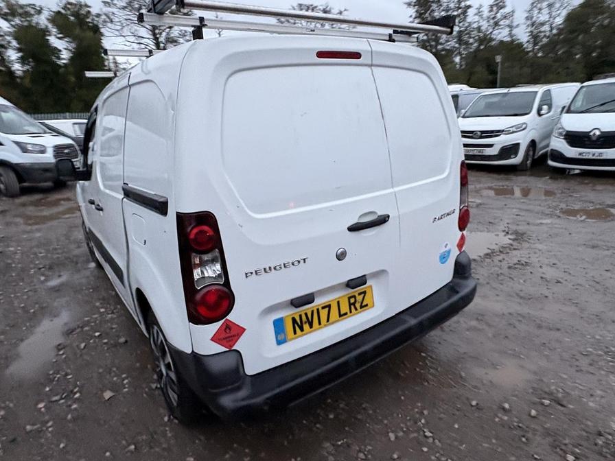 2017 Peugeot Partner – Model: Partner Professional L1 Blue HDi – NV17LRZ