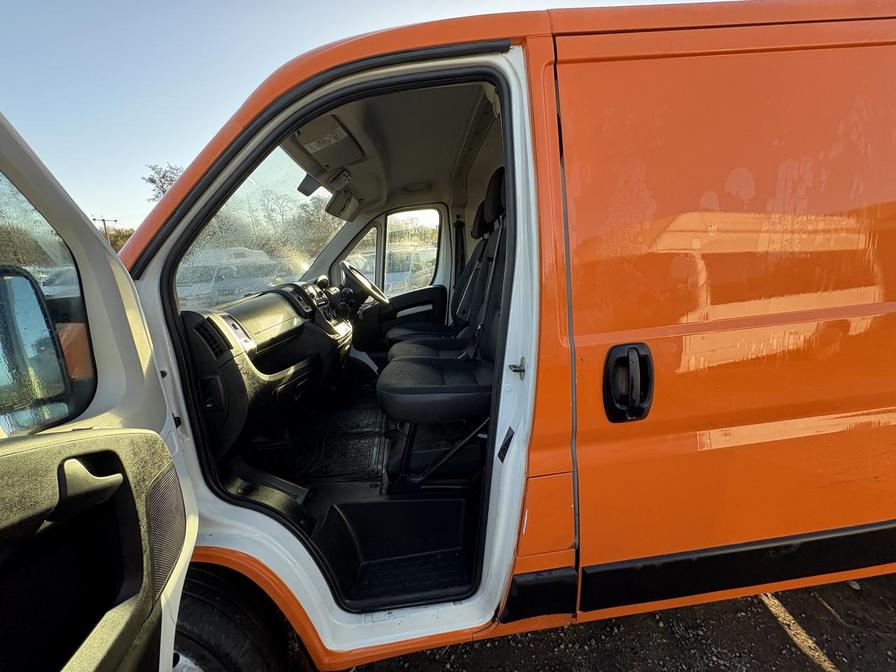 2020 Citroen Relay – Model: Relay 33 L1H1 Enterprise Blue HDi S/S – FY70FXX