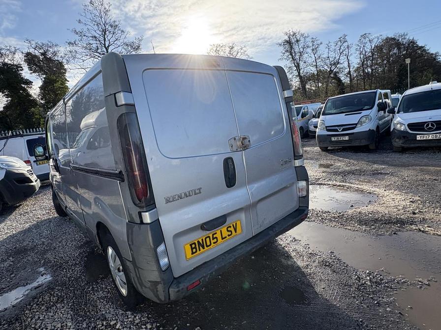 2005 Renault Trafic – Model: LL29 dCi 100 – BN05LSV