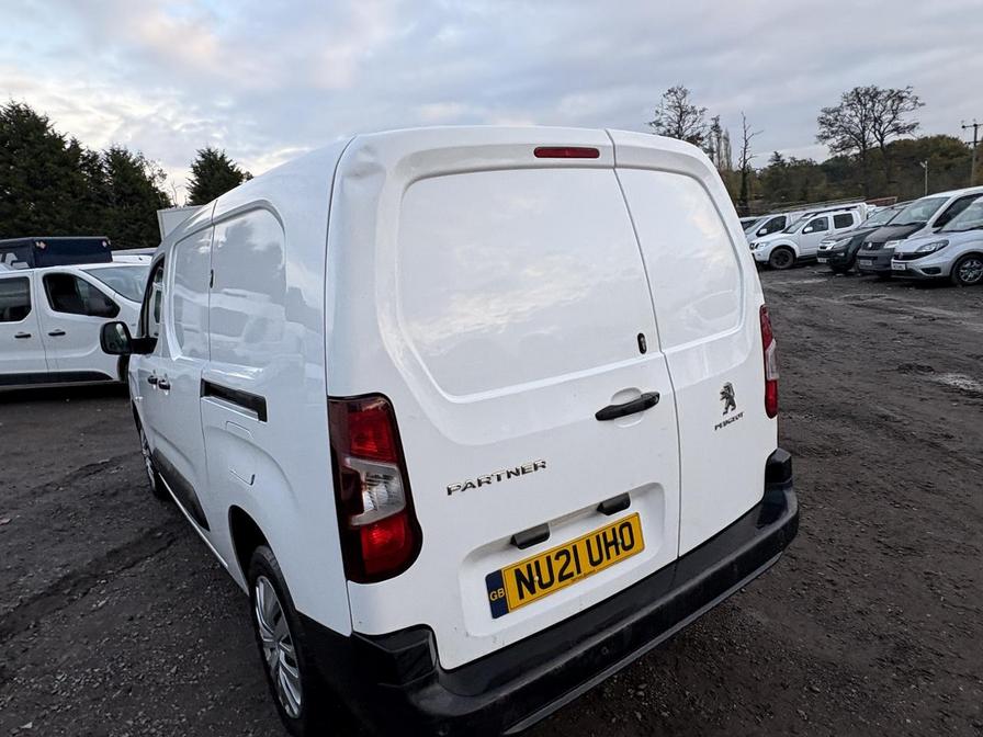2021 Peugeot Partner – Model: Partner Professional L2 Blue HDi – NU21UHO