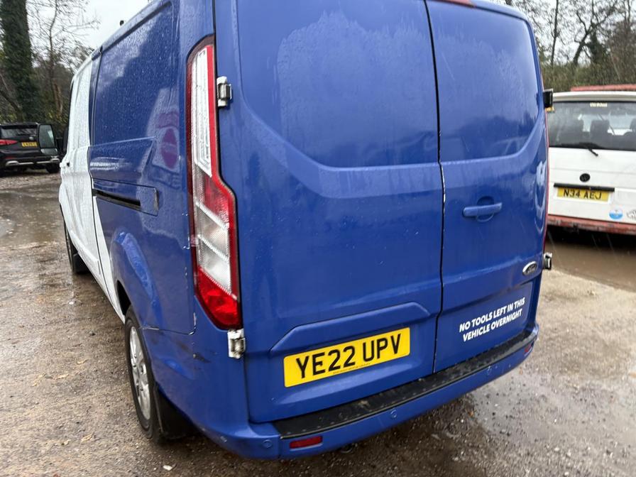 2022 Ford Transit Custom – Model: Transit Custom 300 Limited EcoBlue – YE22UPV