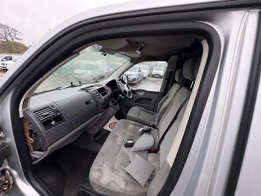 2005 Volkswagen Transporter – Model: Transporter Trendline SWB – CX55WOR