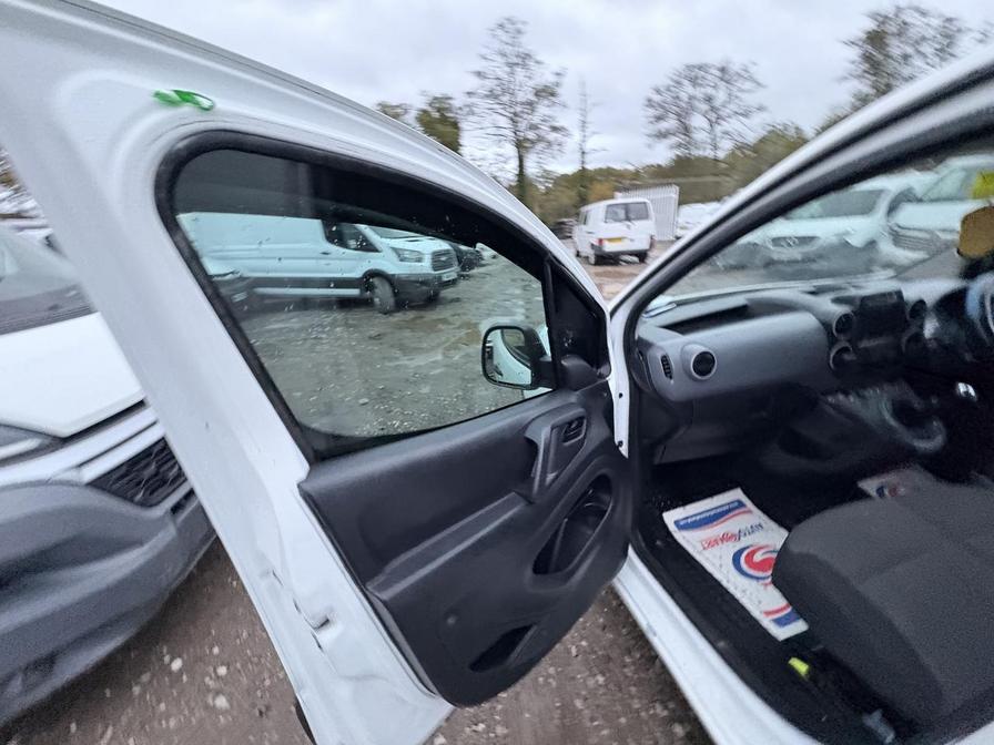 2017 Peugeot Partner – Model: Partner Professional L1 Blue HDi – NV17LRZ