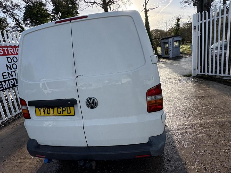 2007 Volkswagen Transporter – Model: Transporter T28 102 TDI SWB – YY07GPU