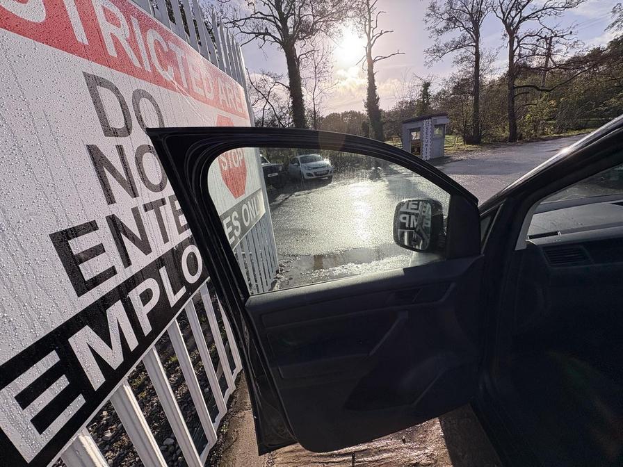 2018 Volkswagen Caddy – Model: Caddy C20 Highline TDI – FE68YOC