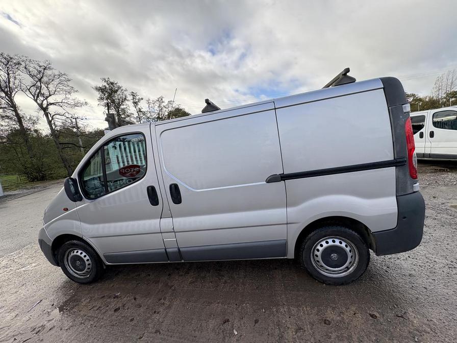 2011 Vauxhall Vivaro – Model: Vivaro 2700 CDTi 113 SWB – FG61YSY