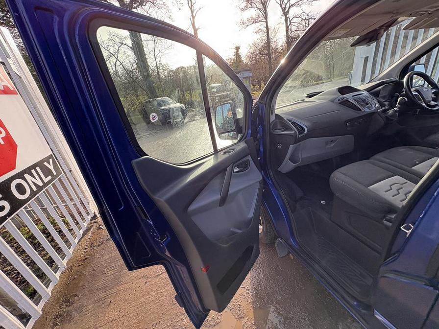 2016 Ford Transit Custom – Model: Transit Custom 290 Limited – LJ66VBD