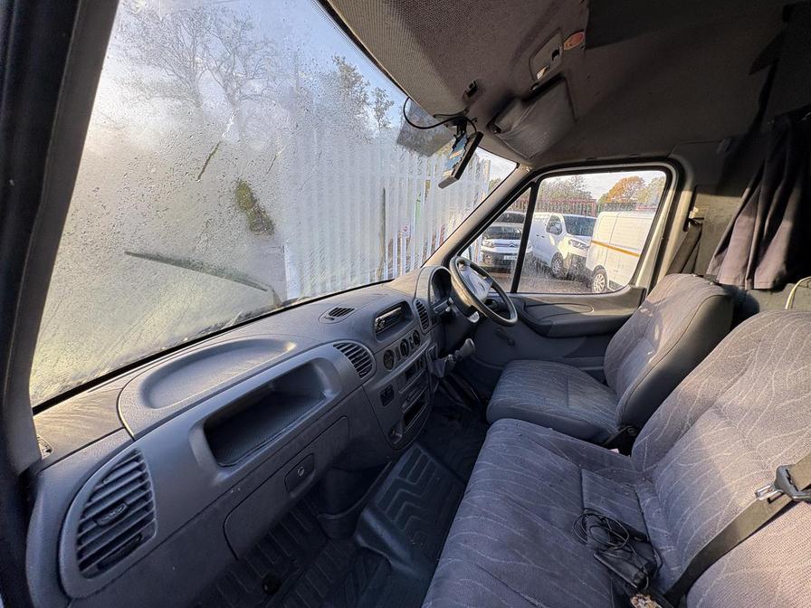 2001 Mercedes-Benz Sprinter – Model: Sprinter 311 CDI LWB – Y526URP