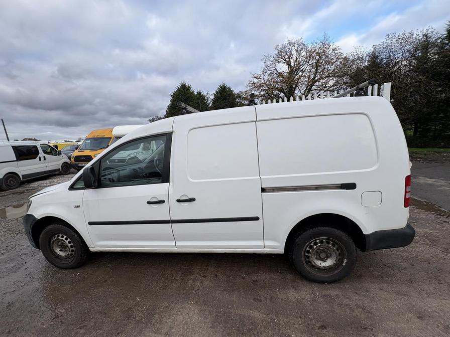 2014 Volkswagen Caddy MaxI – Model: Caddy Maxi C20 Startline TDI BlueMotion Technology – BN14FXE
