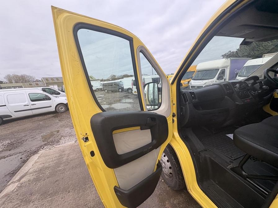 2017 Peugeot Boxer – Model: Boxer 333 L1H1 Blue HDi – FV67LYX