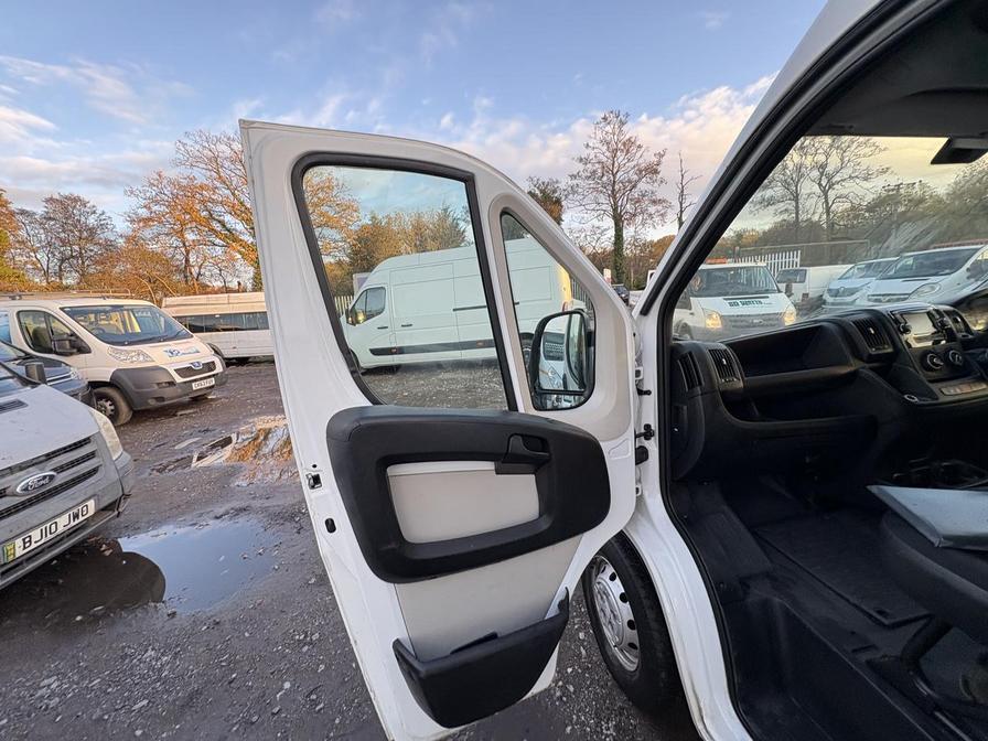 2018 Citroen Relay – Model: Relay 35 L3H2 Enterprise Blue HDi – LA18UAT