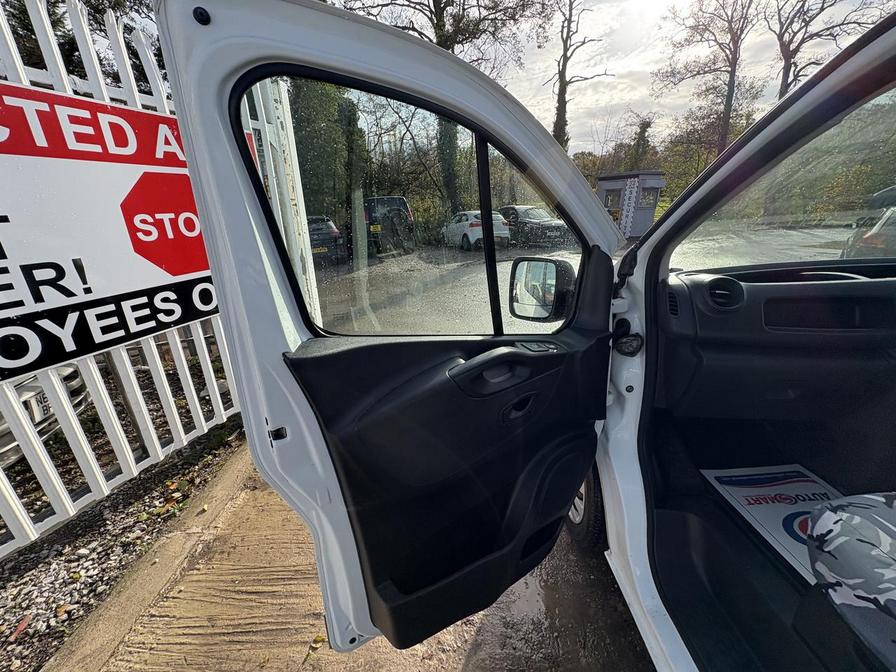 2020 Renault Trafic – Model: Trafic LL30 Business+ Energy dCi – YH70WXY