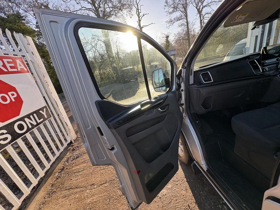 2018 Ford Transit Custom – Model: Transit Custom 300 Limited – WN68LNK