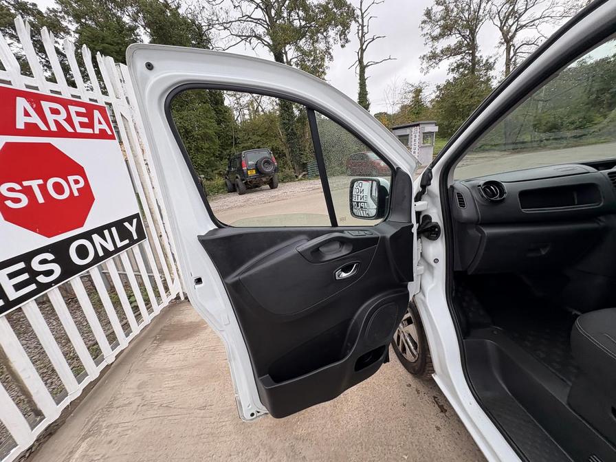 2020 Renault Trafic – Model: Trafic LL30 Sport Energy dCi – LV70EXA