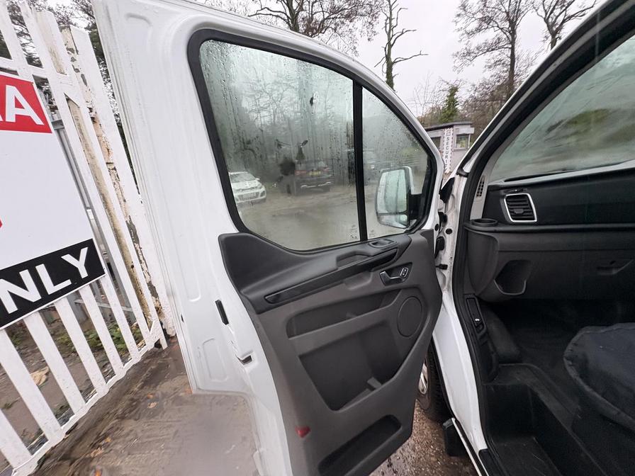 2022 Ford Transit Custom – Model: Transit Custom 300 Limited EcoBlue – YH22MYO