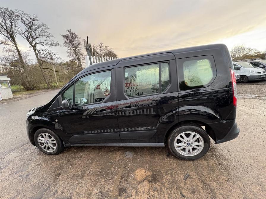 2019 Ford Tourneo Connect – Model: Tourneo Connect Zetec TDCi – WF69YBY