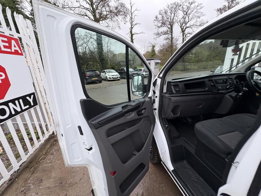 2018 Ford Transit Custom – Model: Transit Custom 300 Base – AY68JBO