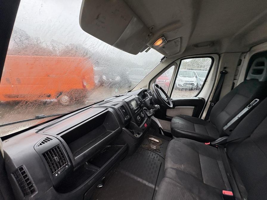 2020 Peugeot Boxer – Model: Boxer 335 Blue HDi – YN70DLU