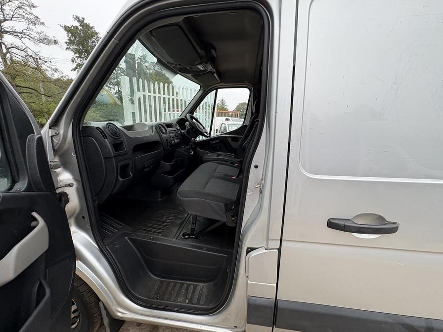 2017 Vauxhall Movano – Model: Movano L2H2 F3500 CDTI – DC66FXZ