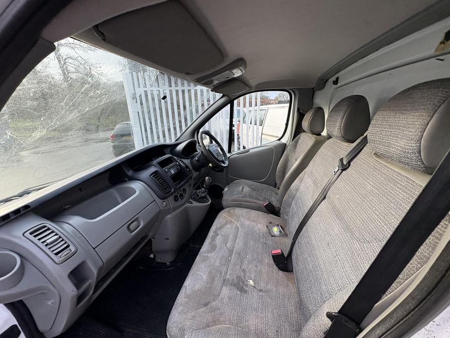 2014 Renault Trafic – Model: Trafic SL27 DCI – LC14XHJ