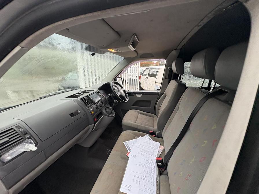 2006 Volkswagen Transporter – Model: Transporter T28 102 TDI SWB – FX56ZDH