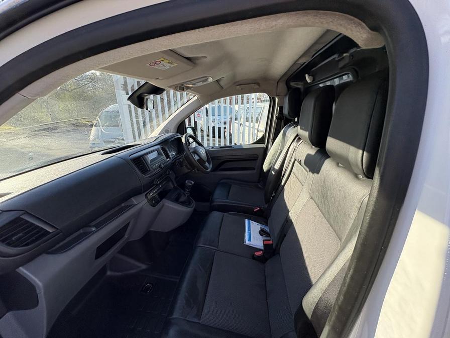 2019 Toyota Proace – Model: Proace Icon – PJ19WFN