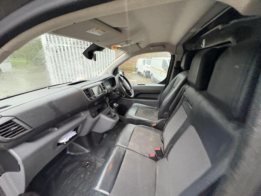 2020 Vauxhall Vivaro – Model: Vivaro 2900 Sportive S/S – CA69NFT