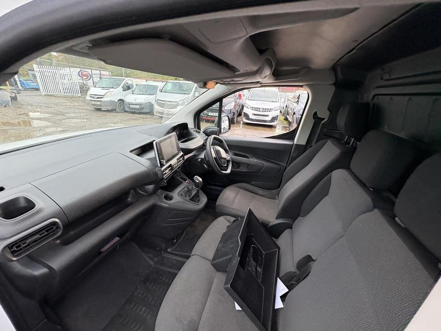 2020 Peugeot Partner – Model: Partner Professional L1 Blue HDi – CV20AMX