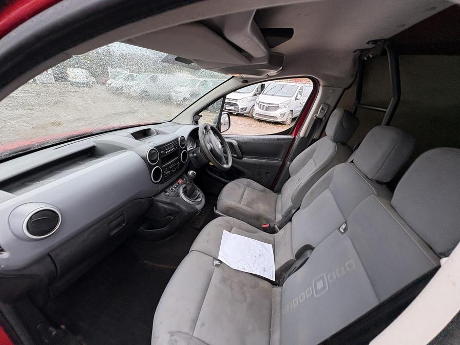 2015 Citroen Berlingo – Model: Berlingo 625 XTR+ HDi – EY65LDJ