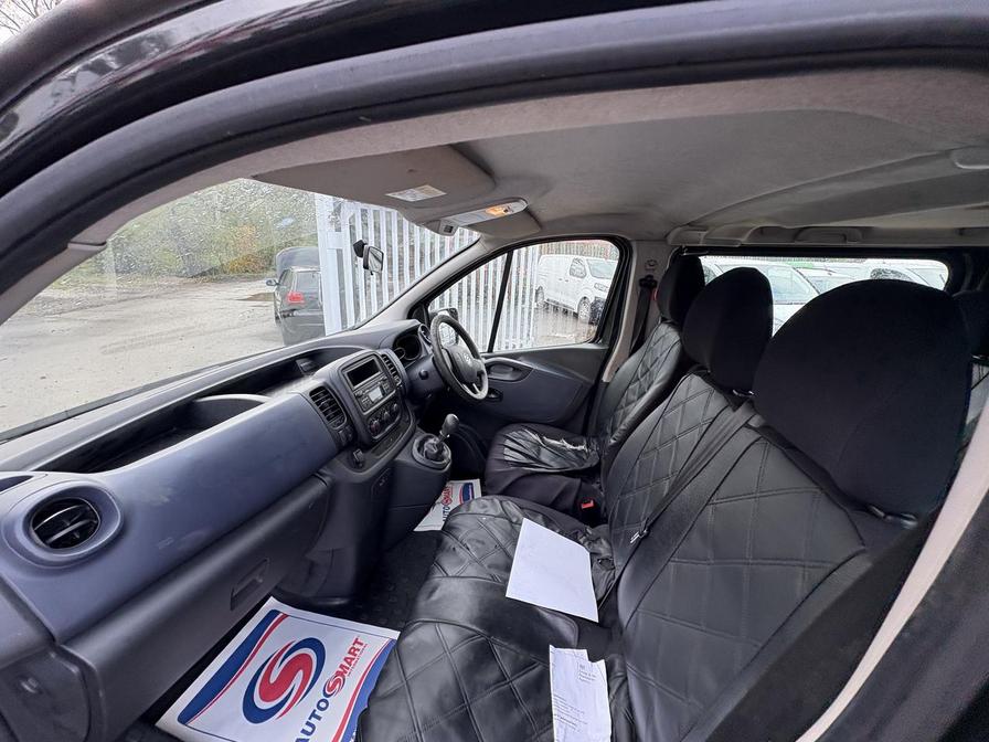 2016 Vauxhall Vivaro Combi – Model: Vivaro 2900 Combi CDTi Bi-T S/S – DU66LFW