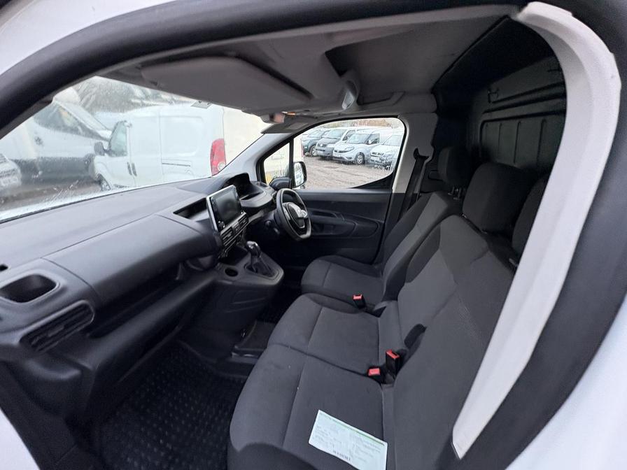 2021 Peugeot Partner – Model: Partner Professional L2 Blue HDi – NU21UHO