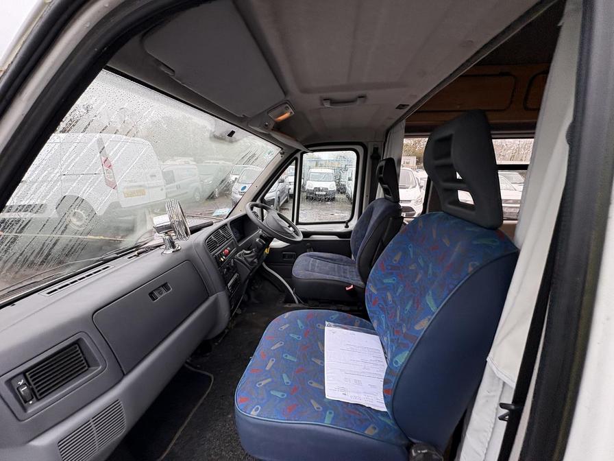 2002 Peugeot Boxer – Model: Boxer 320 LWB – GF02URW