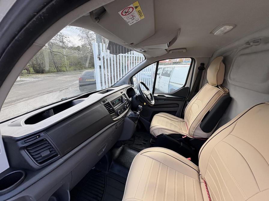 2018 Ford Transit Custom – Model: Transit Custom 320 Base – LD18VRJ