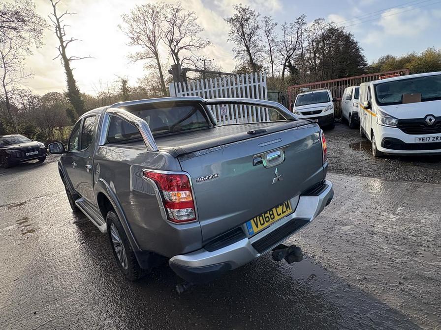 2018 Mitsubishi L200 – Model: L200 Barbarian DI-D Auto – VO68CZM