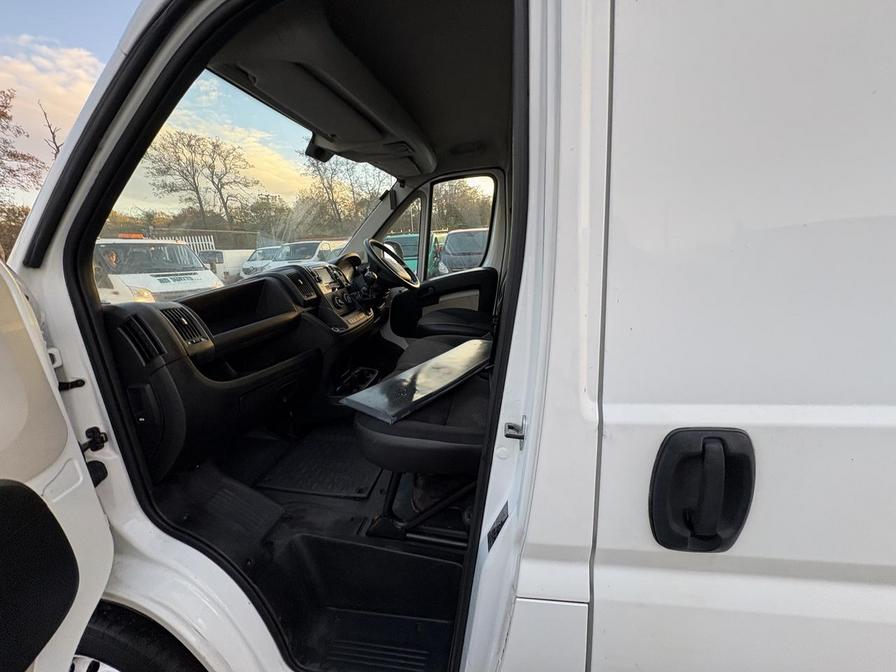 2018 Citroen Relay – Model: Relay 35 L3H2 Enterprise Blue HDi – LA18UAT