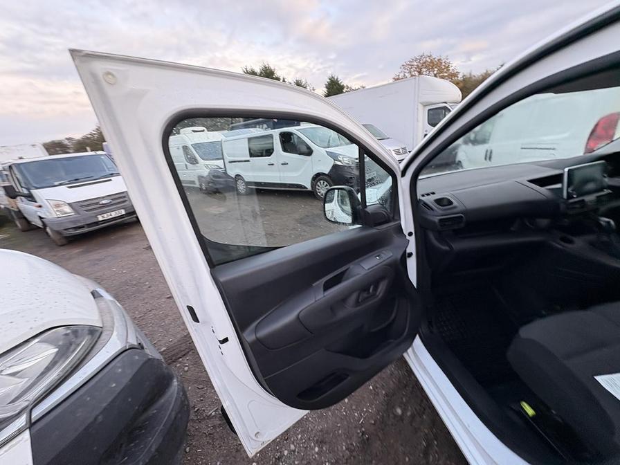 2021 Peugeot Partner – Model: Partner Professional L2 Blue HDi – NU21UHO