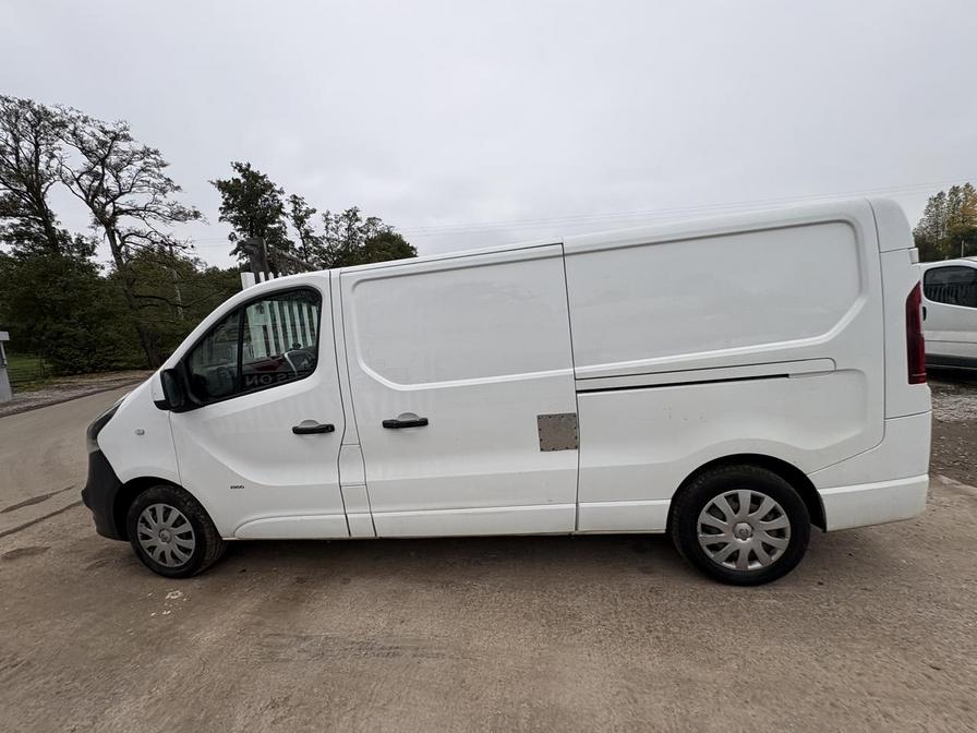 2017 Vauxhall Vivaro – Model: Vivaro  2900 Sportive CDTi – DY67VMG